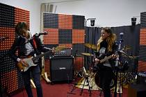 Kapela Opět z Vrbna pod Pradědem je také dobrá parta muzikantů, kteří si vyhovují svým hudebním vkusem.