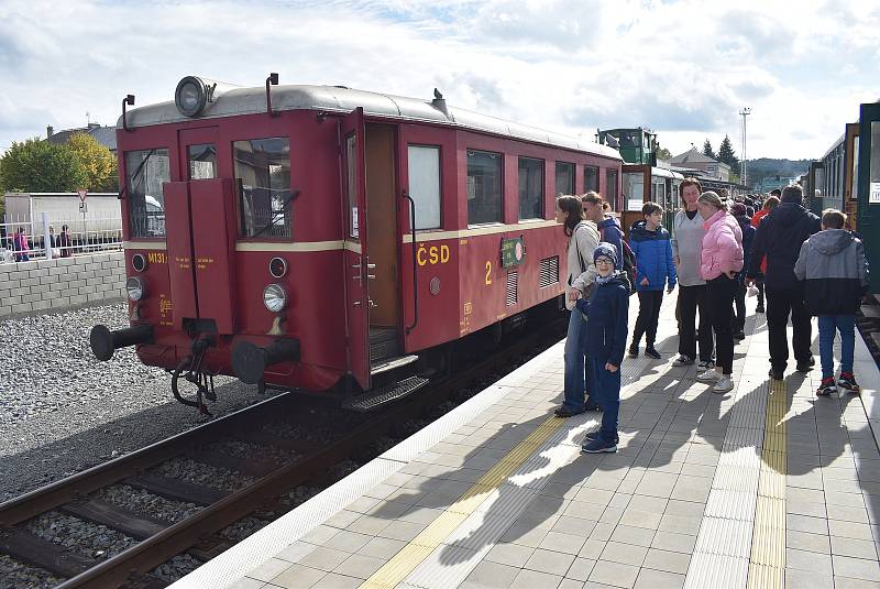 Velkolepé oslavy 150 let železnice do Krnova proběhly 1. a 2. října 2022.