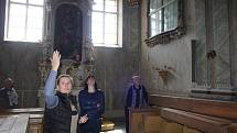 Rekonstrukce barokních varhan na zámku v Hošťálkovech trvala pět let. Jejich hlas poprvé uslyšíme 4. prosince 2021.