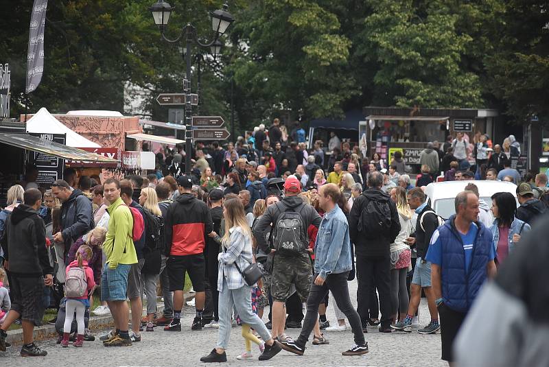 Gastrofestival Pojez v Karlově Studánce byl plný deště a dobrého jídla. 13. 8. 2022