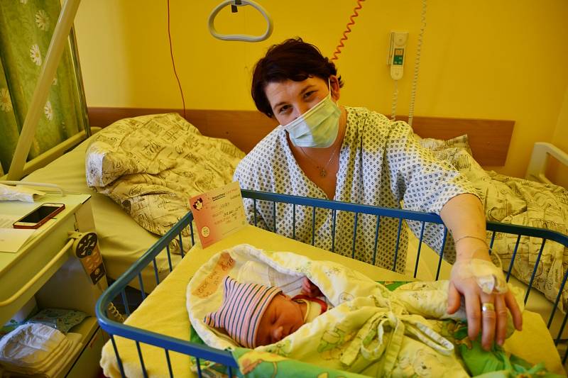 Laura se narodila mamince Petře Liškové v krnovské porodnici před štědrovečerní půlnocí.