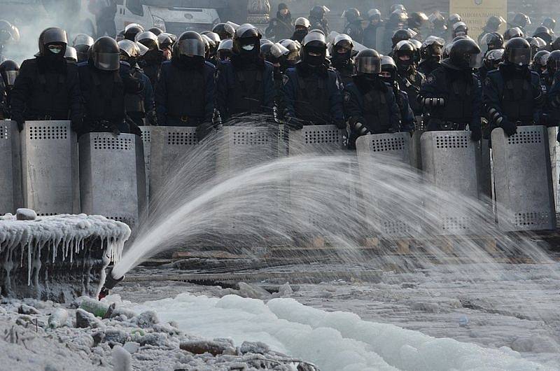 Revoluce na Ukrajině nenechala v klidu fotografa a cestovatele Ivo Dokoupila, který bydlí v Radimi u Krnova. V pátek se vrátil už ze třetí výpravy do Kyjeva.