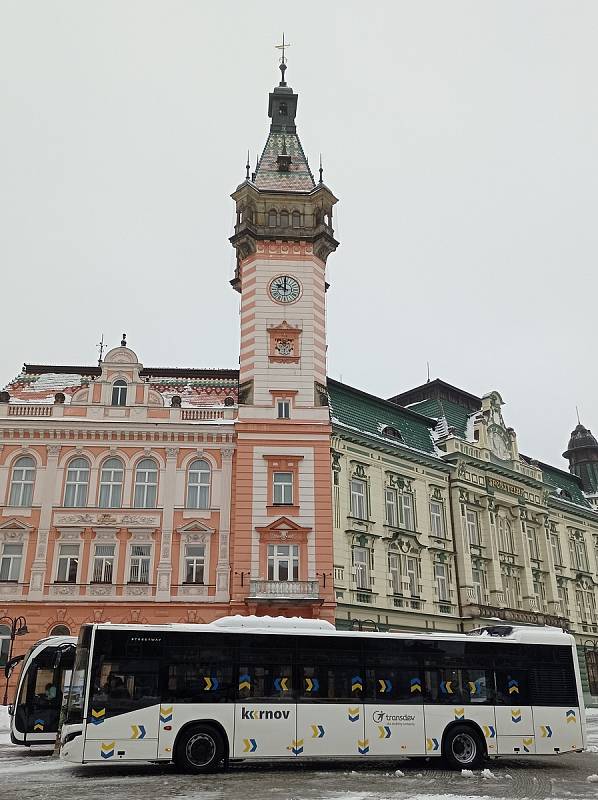 Společnost Transdev Morava se stala novým provozovatelem městské hromadné dopravy v Krnově. Svou autobusovou flotilu oficiálně představila 23. ledna 2023.