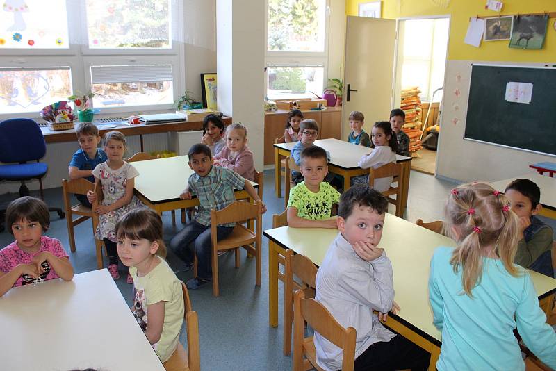Čtvrtá třída, Mateřská škola Ve Svahu ve Vrbně pod Pradědem.