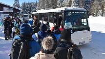 Cesta kyvadlovým autobusem z Hvězdy na Ovčárnu od 11. prosince 2022 podraží ze 40 na 50 korun. Zvýší se také ceny Turistické jízdenky Jeseníky ze 100 na 150 korun.