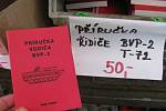 Armádní výprodej v Paláci Silesia ukázal, že Krnováci milují zbraně a uniformy bez ohledu na věk a pohlaví.