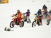 Mistrovství ČR v motoskijöringu se v Rýmařově jelo už posedmé. 