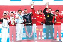 Martin Kolomý pokořil všechny soupeře a je dvojnásobným vítězem China Truck Racing Championship 2015.
