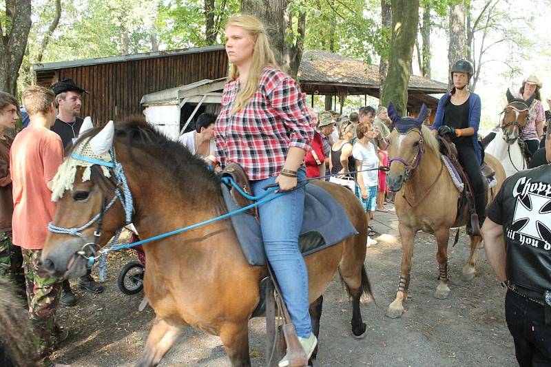 Devětadvacátý ročník festivalu country a trampské písně Eldorádo Sosnová je mrtev, ať žije příští ročník s pěkně kulatým číslem třicet.