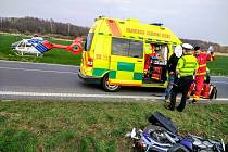 Zdravotnická záchranná služba (ZZS) zasahovala v neděli 31. března odpoledne u vážné dopravní nehody na Bruntálsku.