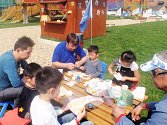 Pavel Brída tisíce kilometrů od rodného Krnova v čínském městě Wuxi postavil zábavní park zaměřený na poznávání Evropy. Čínským dětem ukazuje také kouzlo českých Velikonoc.