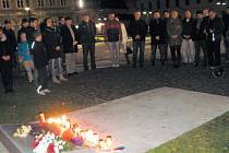 Události 17. listopadu si Krnované každoročně připomínají u památníku ve Smetanových sadech. Letošní pietní akt byl specifický tím, že při něm zazněla nejen česká, ale i francouzská hymna.