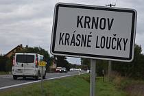 Měření rychlosti v Krásných Loučkách potvrdilo, že většina řidičů zde překračuje povolenou padesátku.