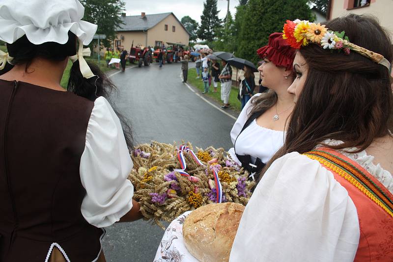Dožínky ve Slezských Rudolticích na Osoblažsku jsou připomínkou tradic a oslavou sklizené úrody.