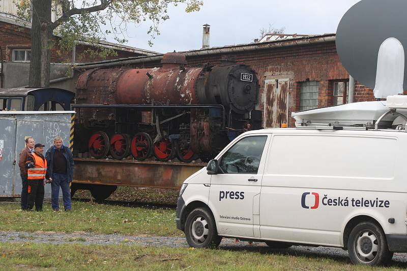 Lokomotiva Malý Štokr se 10. října rozloučila se svým parním kotlem. Rám lokomotivy zůstal v Krnově a kotel se vydal na cestu do Kolína. Tam ho čeká generálka.