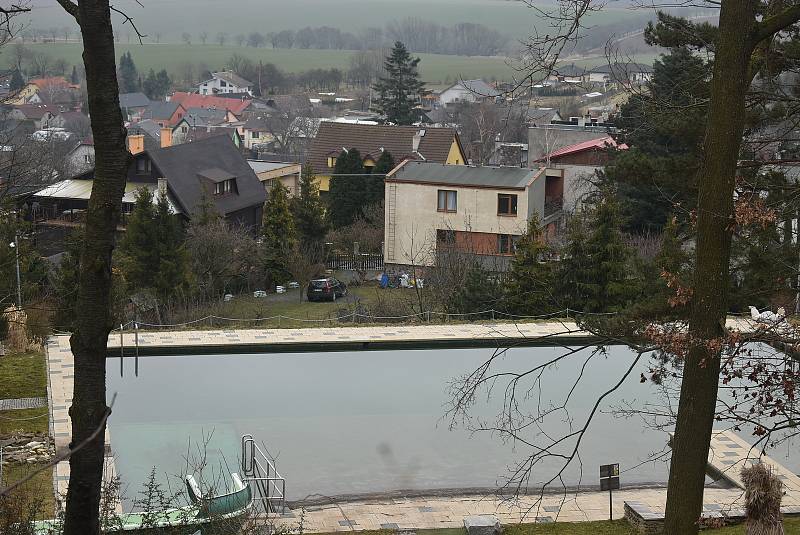 Úvalno bylo v Moravskoslezském kraji vyhlášeno Vesnicí roku 2018. Porotu zaujalo  originalitou a tvořivým přístupem k rozvoji.