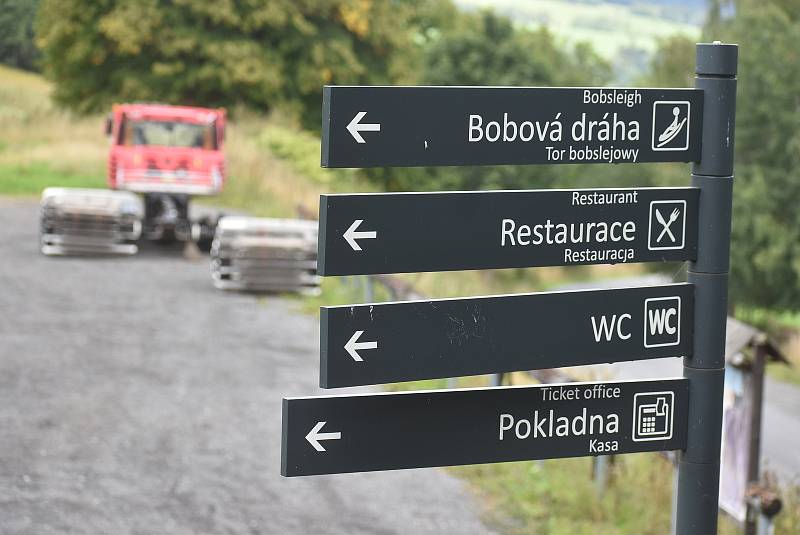 Ski Aréna a bobová dráha ve Vrbně pod Pradědem v září 2022.