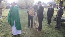 Myslivci z Třemešné oslavili svátek svého patrona svatého Huberta slavnostní mší plnou pradávných rituálů.