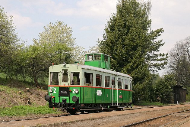 Historický vlak s motorovým vozem  Věžák bude jezdit na traiti Krnov - Město Albrechtice - Skrochovice. Zdroj: se souhlasem ČD