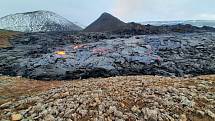 Edgar Kosař z Krnova kvůli koronaviru změnil plány a zůstal na Islandu. Díky tomu teď prožívá historický okamžik zrození nové sopky a turistického ruchu v úplné pustině.