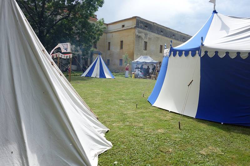 Velký lukostřelecký turnaj ve Slezských Rudolticích.