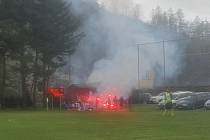 Dalšími  zápasy pokračovaly okresní fotbalové soutěže na Bruntálsku. V Holčovicích došlo i na pyro.