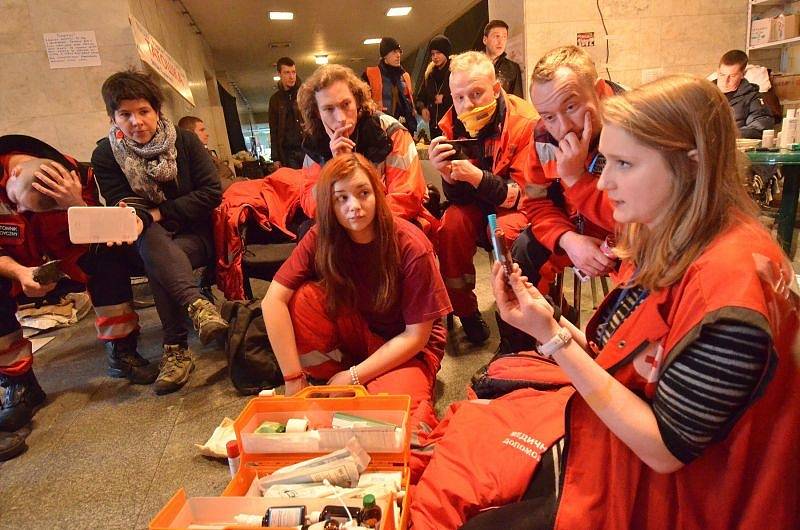 Cestovatel a fotograf Ivo Dokoupil z Radimi u Krnova se opakovaně vydává na Ukrajinu dokumentovat události, které vstoupí do historie. Tentokrát už reprezentoval organizaci Člověk v tísni.