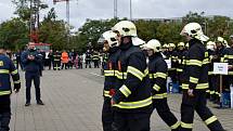 Dobrovolní hasiči z Vrbna pod Pradědem reprezentovali Moravskoslezský kraj v celorepublikové soutěži ve vyprošťování  osob z vraku auta. Foto: Andrea Martínková