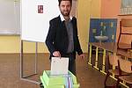 Vítězem voleb v Krnově se stali nezávislí Krnovští patrioti, kteří získali 27,5%. Patriot Tomáš Hradil už má zkušenost opozičního zastupitele, Roman Anderle  bude v zastupitelstvu nováčkem.