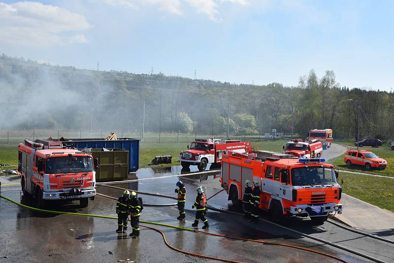 Sběrný dvůr v Rýmařově ve čtvrtek 7. května zasáhl požár.