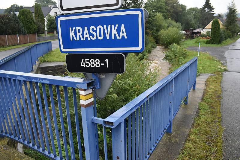 Rozvodněný potok Krasovka v Radimi, středa 19. srpna 2020.