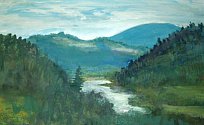 Akvarel Elišky Svobodové zobrazuje přehradu Slezská Harta, vzadu vpravo je vidět vrchol bývalé sopky, Velkého Roudného. 