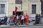 Cestovatel a fotograf Ivo Dokoupil z Radimi u Krnova se opakovaně vydává na Ukrajinu dokumentovat události, které vstoupí do historie. Tentokrát už reprezentoval organizaci Člověk v tísni.