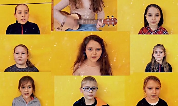 Z vánočního videoklipu dětí z Brantic.