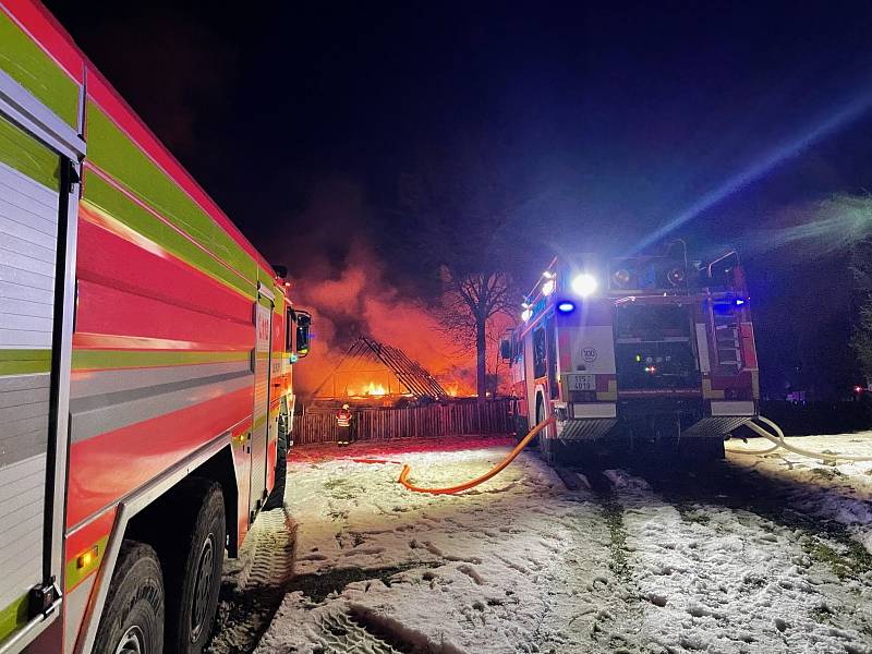 Požár rodinného domu v Karlovicích.