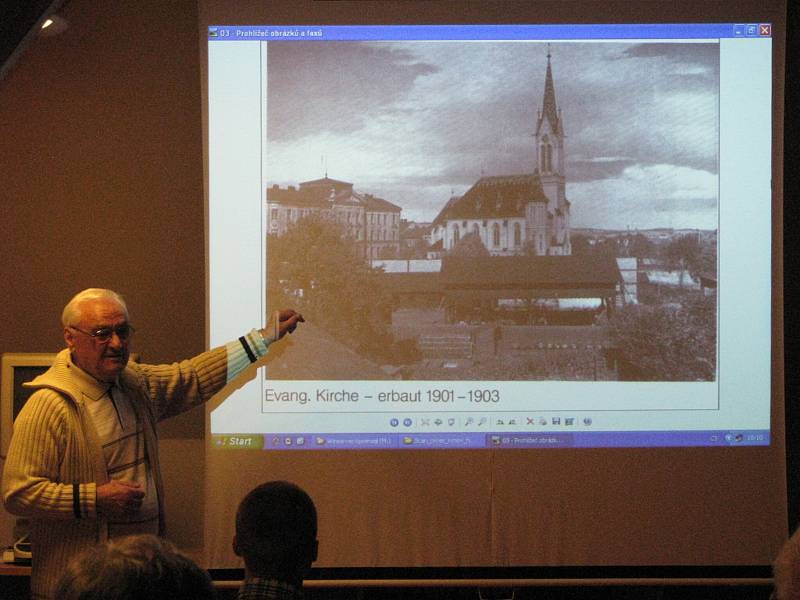 Historik, spisovatel, kronikář, pedagog a spolupracovník Deníku Vladimír Blucha patřil k nejvýznamnějším osobnostem poválečného Krnova.