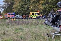 Motorkář se vážně zranil v obci Sovinec na Bruntálsku.