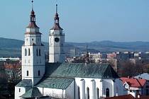 Kostel sv. Martina v Krnově, kde proběhne mše za oběti komunismu a nacismu.