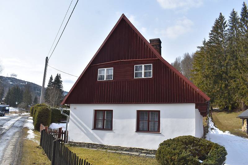 Holčovice je malebná obec s čistým vzduchem rozložená v podhorských údolích Jeseníků.