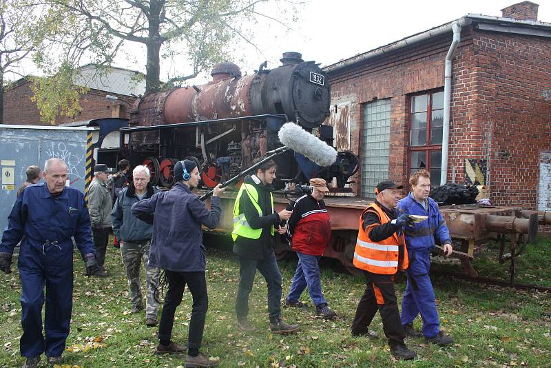 Lokomotiva Malý Štokr se 10. října rozloučila se svým parním kotlem. Rám lokomotivy zůstal v Krnově a kotel se vydal na cestu do Kolína. Tam ho čeká generálka.