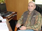 Miroslav Jelen, starosta Nové Pláně, má za to, že lidé volí v Křišťanovicích spíš levici kvůli nedostatku pracovních příležitostí. Sám volí pravici.