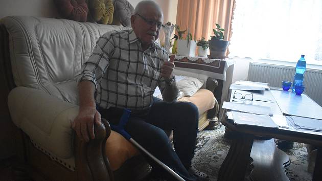 Pan Milan Srnec už devět let navštěvuje sestru v krnovském domově seniorů. Rozhodl  se o svou zkušenost podělit se čtenáři Deníku.