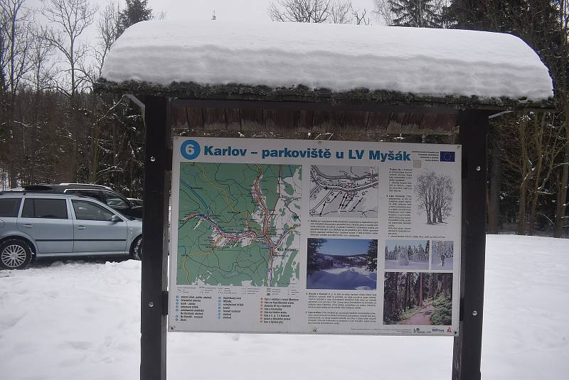 Jeseníky hlásí ideální sněhové podmínky a plná parkoviště v lyžařských střediscích. 28. ledna 2023