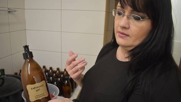 Kateřina Hrabalová v Hlince převzala marmeládovnu Sladké Osoblažsko. Také pokračuje v projektu Bylinková manufaktura a doučuje školáky matematiku.