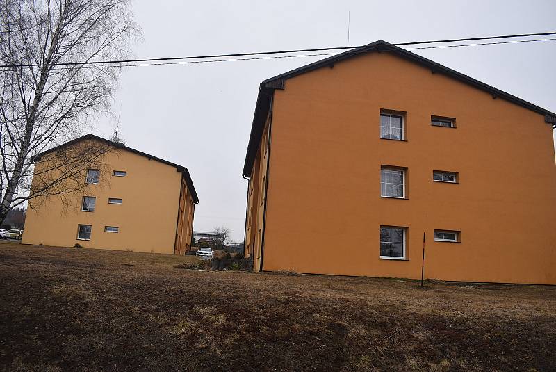 Dolní Moravice o další hotelové komplexy nestojí. Preferuje zástavbu pro trvalé bydlení a chaty, které majitel staví pro svou rodinu.