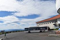 První výjezd autobusem na Praděd k vysílači v roce 2022. 13. července 2022.