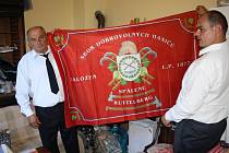 Dobrovolní hasiči v Holčovicích Spáleném uspořádali v sobotu 5. srpna slavnost, při které jim kněz požehnal prapor. Slavili 140 let od založení první hasičské jednotky ve své obci.