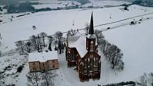 Krásu zasněžené Liptaně objevil pomocí dronu Zdeněk Caisberger.