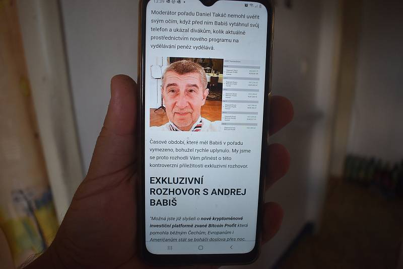 Podvodný web, který zneužil důvěryhodnost České televize i jméno a tvář Andreje Babiše, se poprvé objevil v roce 2019. Funguje dodnes.
