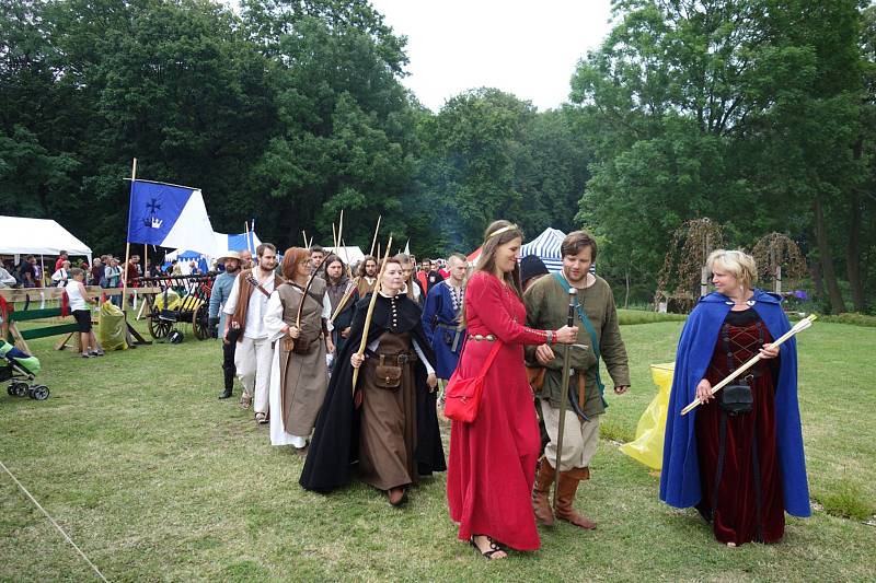 Velký lukostřelecký turnaj ve Slezských Rudolticích.